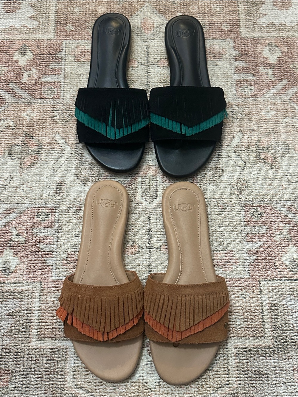 Woman’s NWOB Size 5 UGG Suede Fringe Binx Sandal Bundle